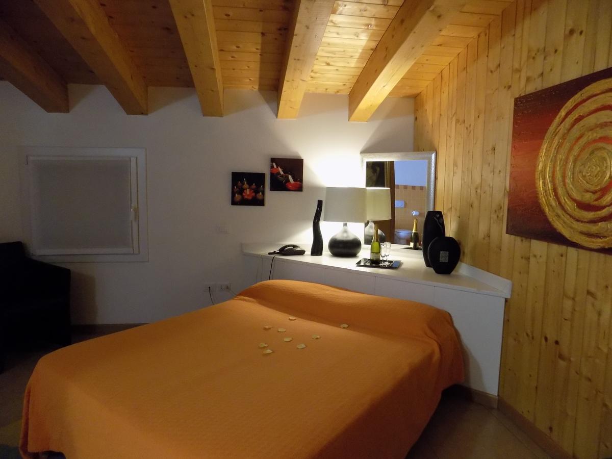 Hotel Residence Sole Фонтанафредда Экстерьер фото